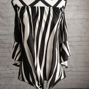 NWT Zebra Print Off The Shoulder Top SM